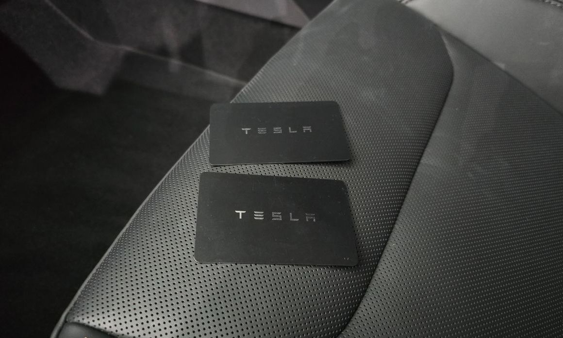 Tesla Model 3 2024