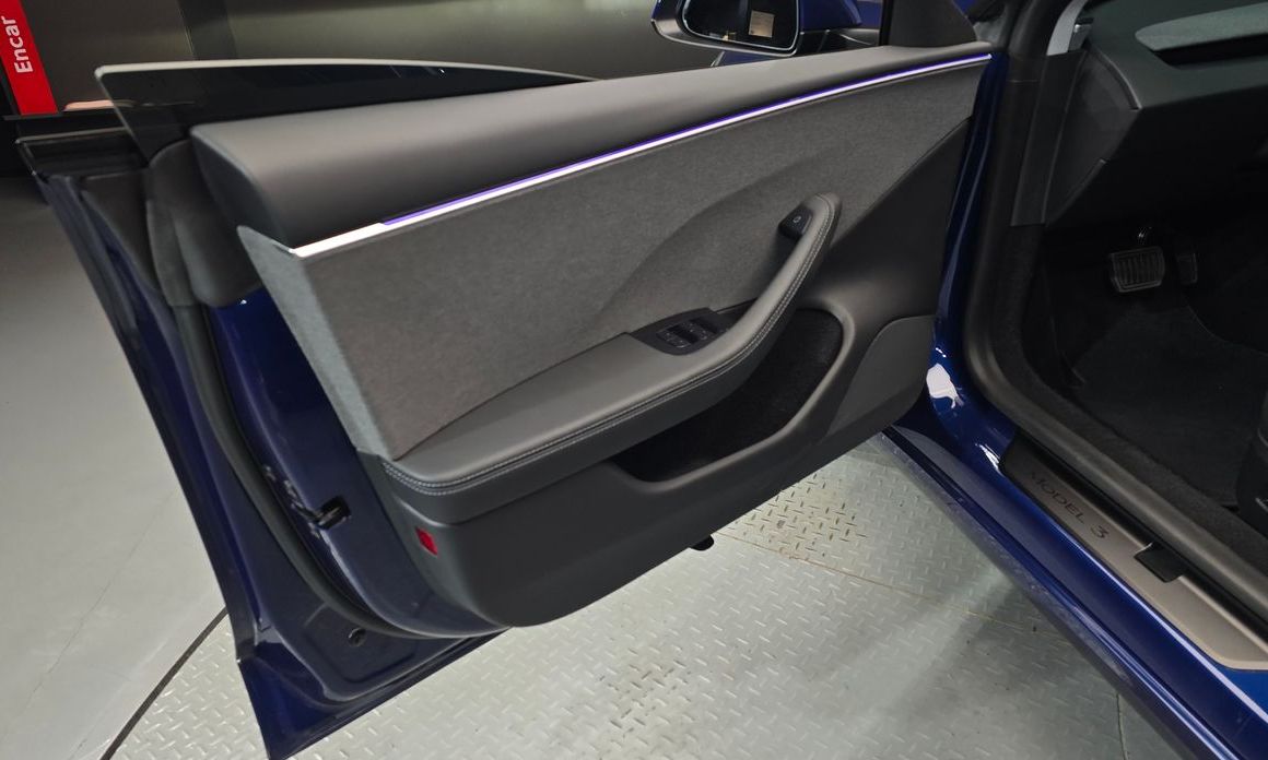 Tesla Model 3 2024