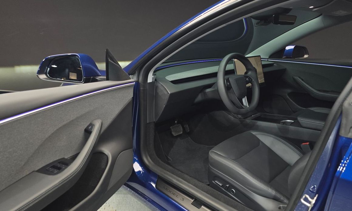 Tesla Model 3 2024