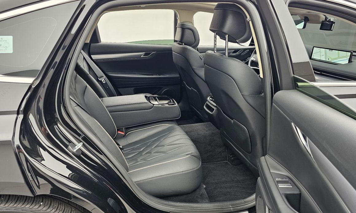 Genesis G80 2023