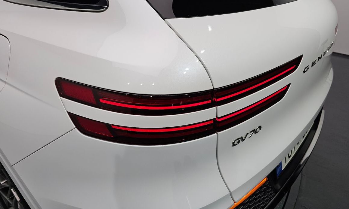 Genesis GV70 2023