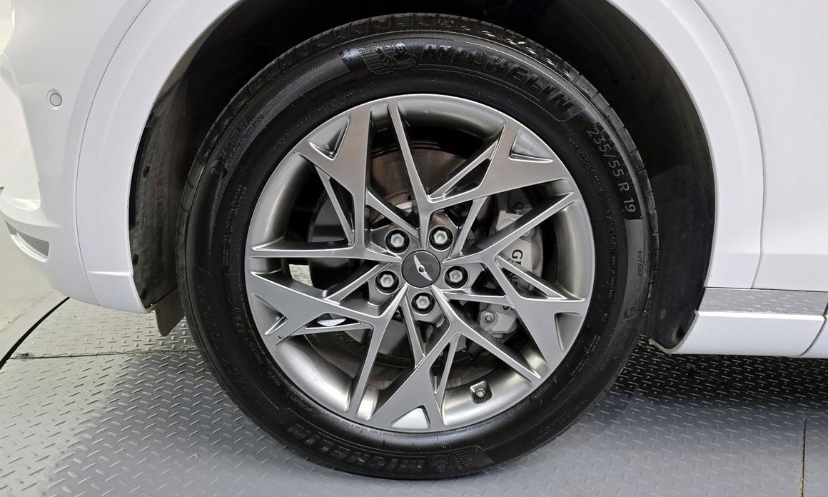 Genesis GV70 2023
