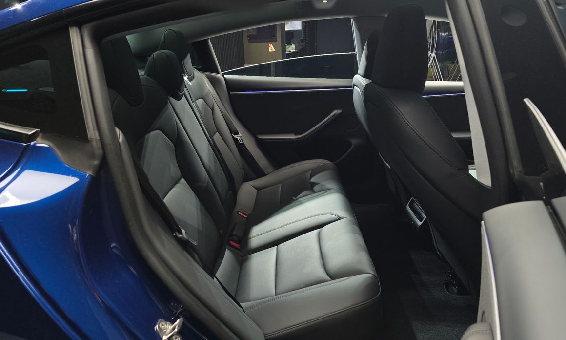 Tesla Model 3 2024