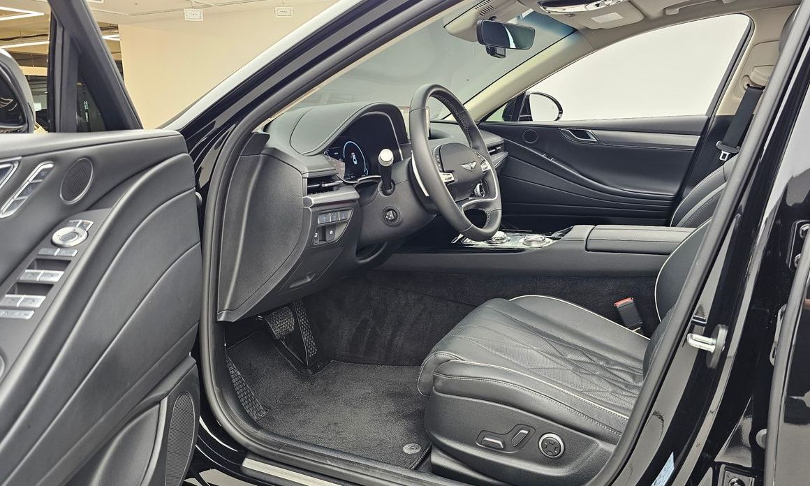 Genesis G80 2023
