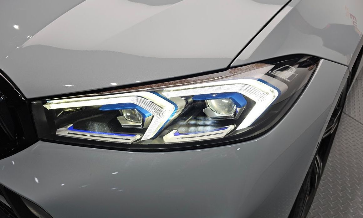 BMW 3-Series 2024