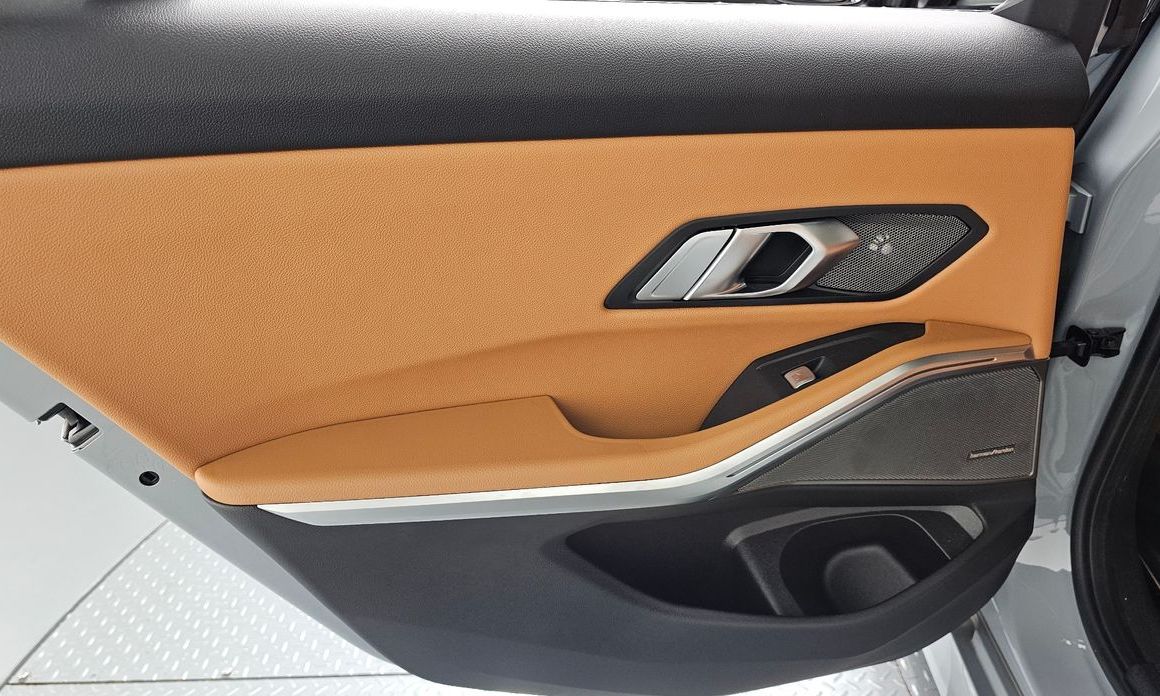 BMW 3-Series 2024