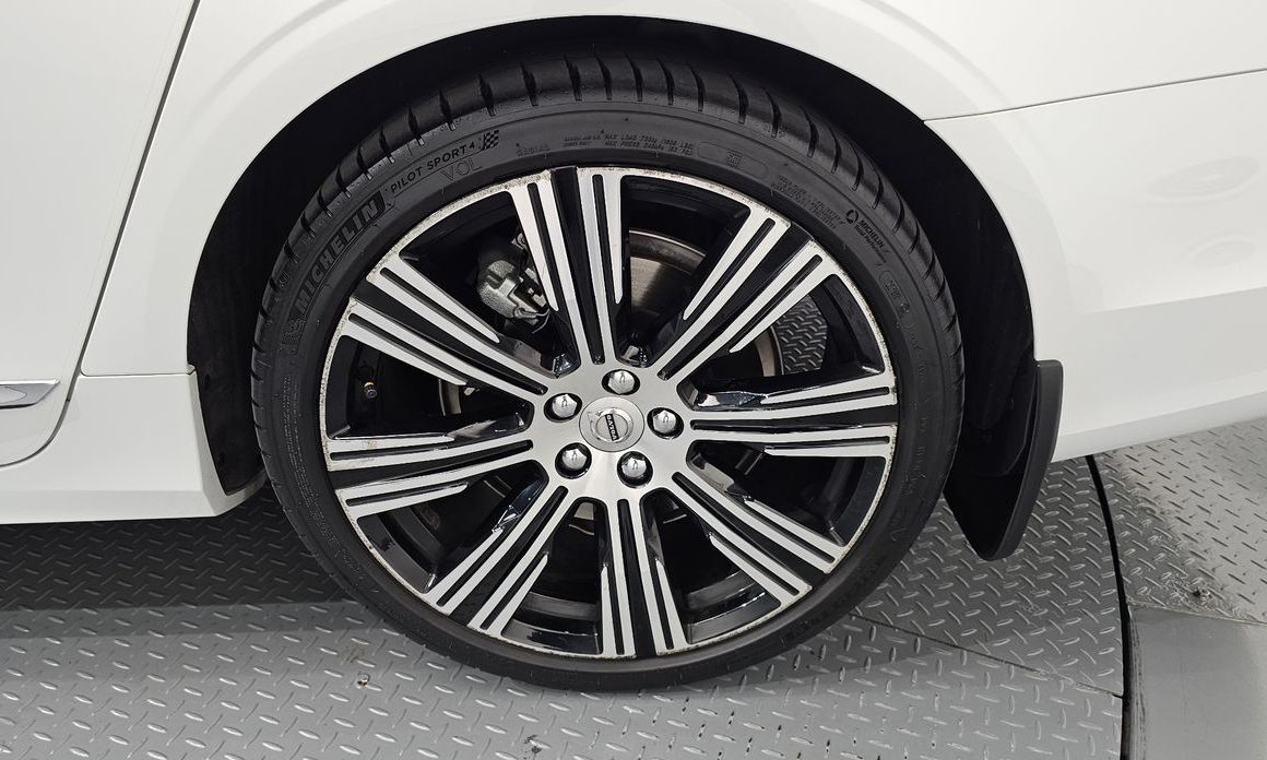 Volvo S90 2024