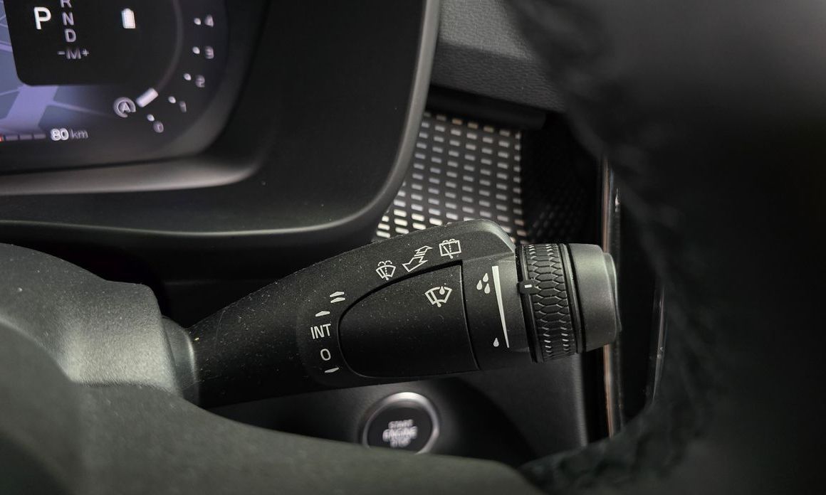 Volvo XC40 2025