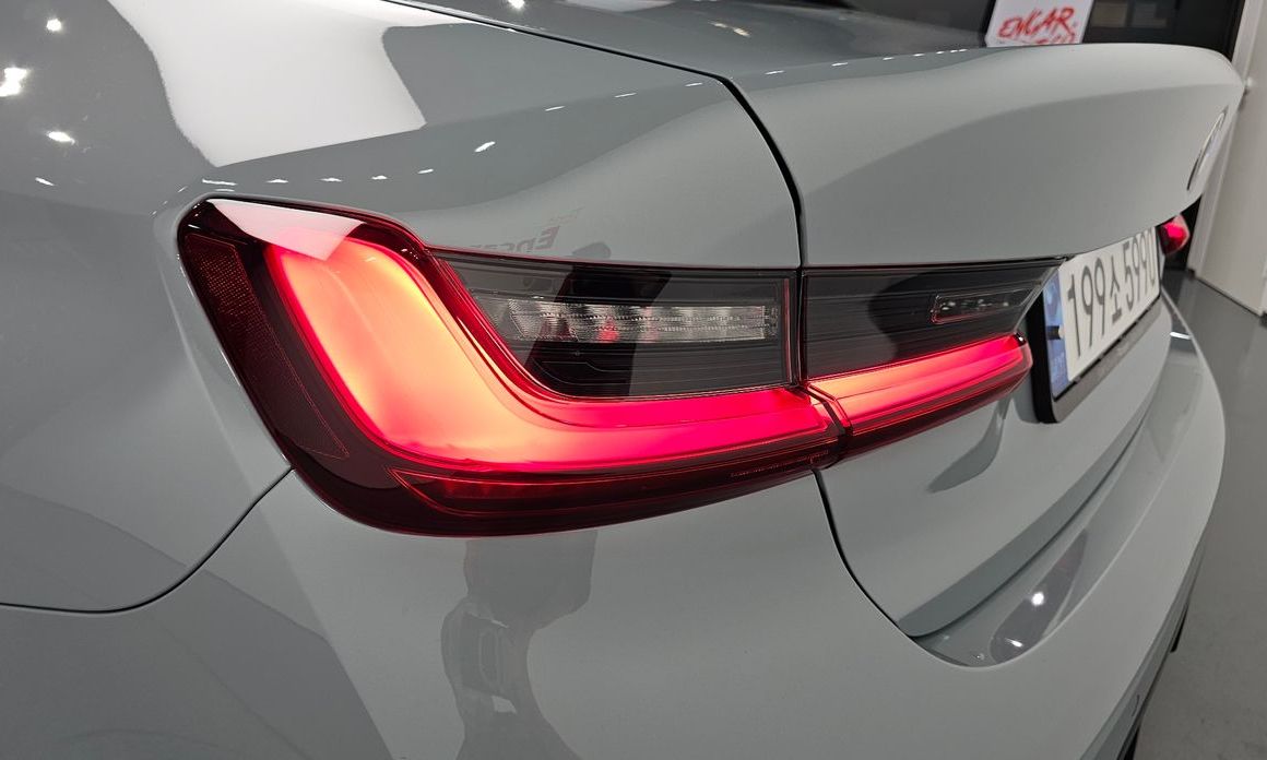 BMW 3-Series 2024