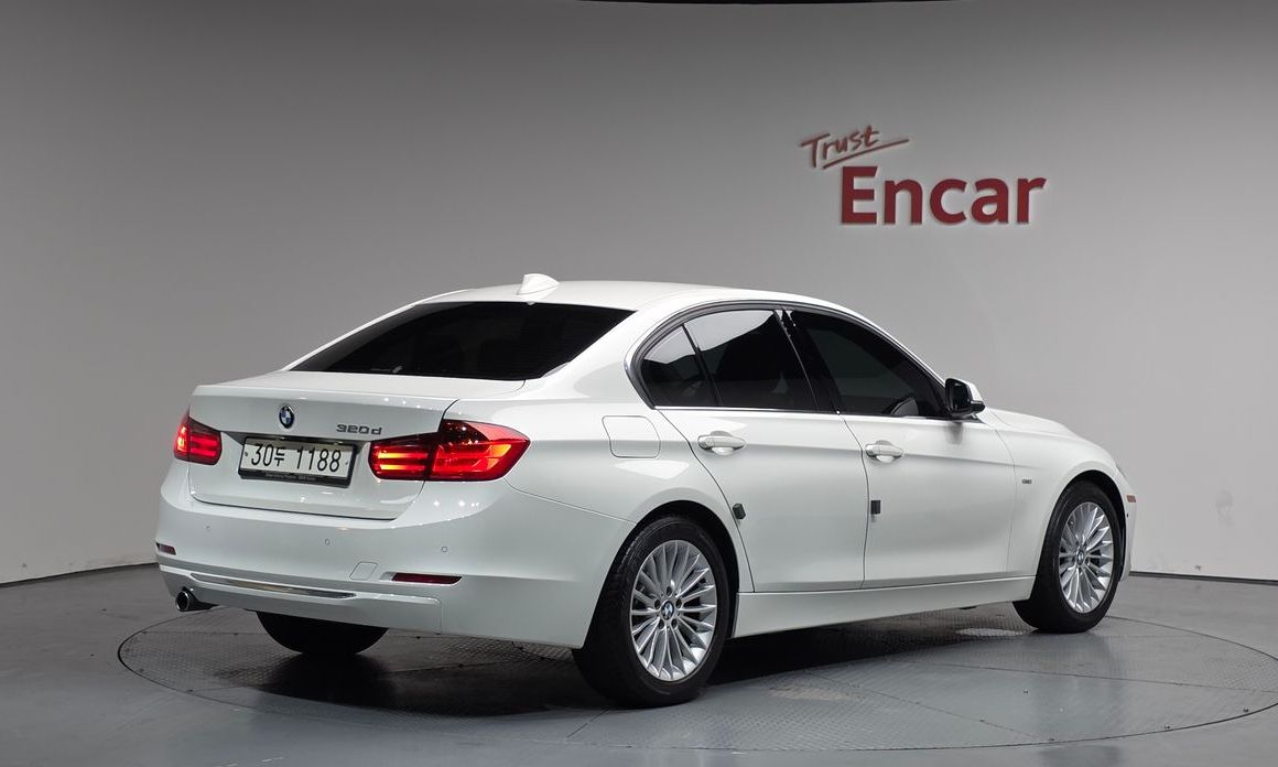 BMW 3-Series 2014