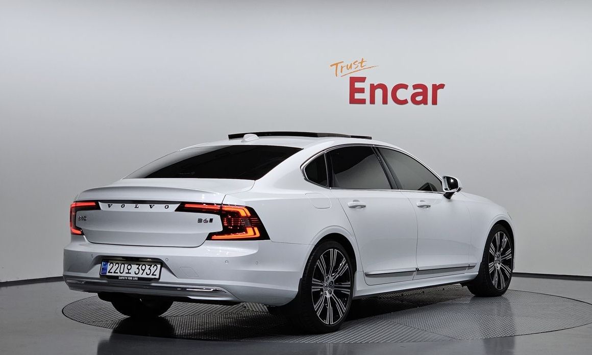 Volvo S90 2024