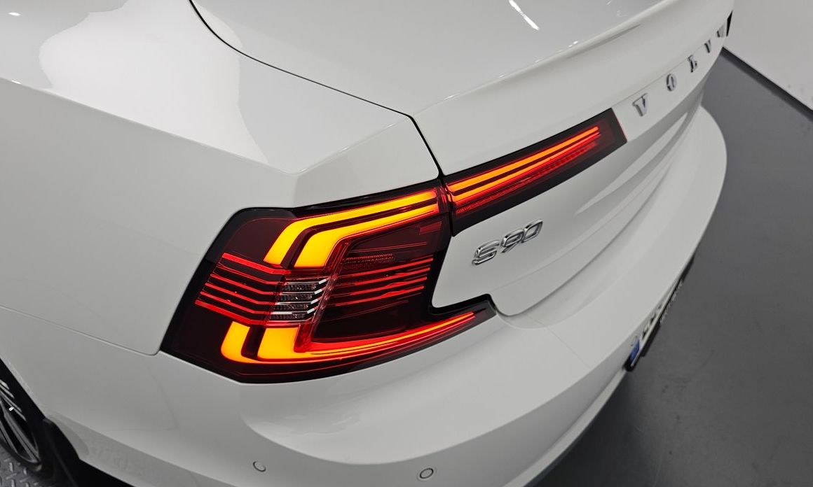 Volvo S90 2024