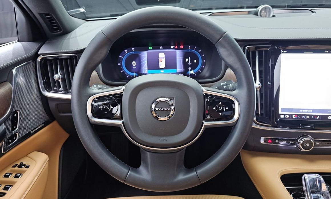 Volvo S90 2024