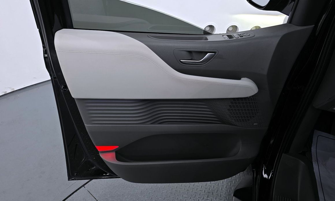 Hyundai Staria 2023