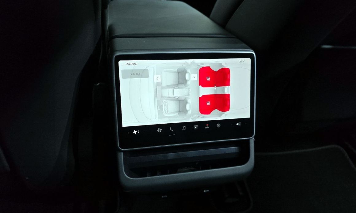 Tesla Model 3 2024