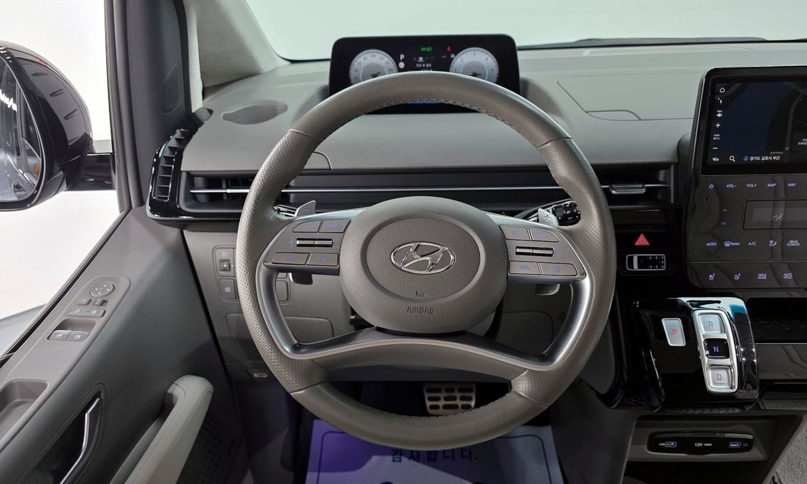 Hyundai Staria 2023