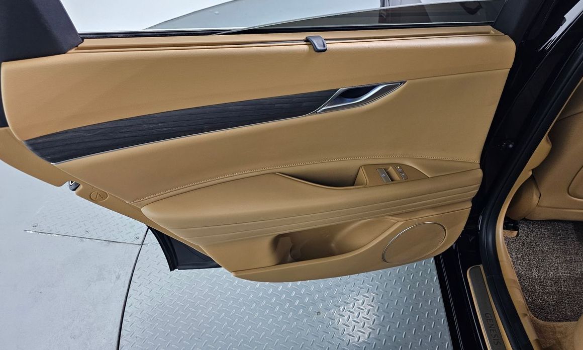 Genesis G80 2025