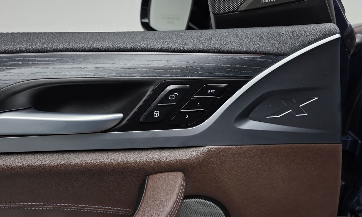 BMW iX3 2023