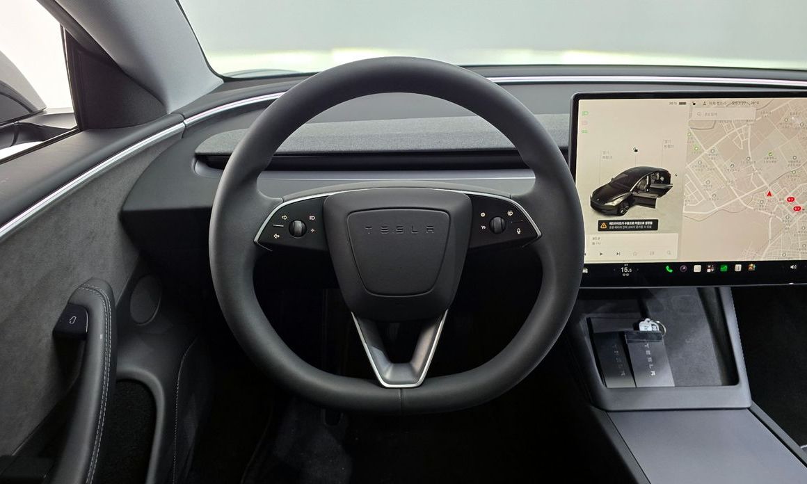 Tesla Model 3 2024