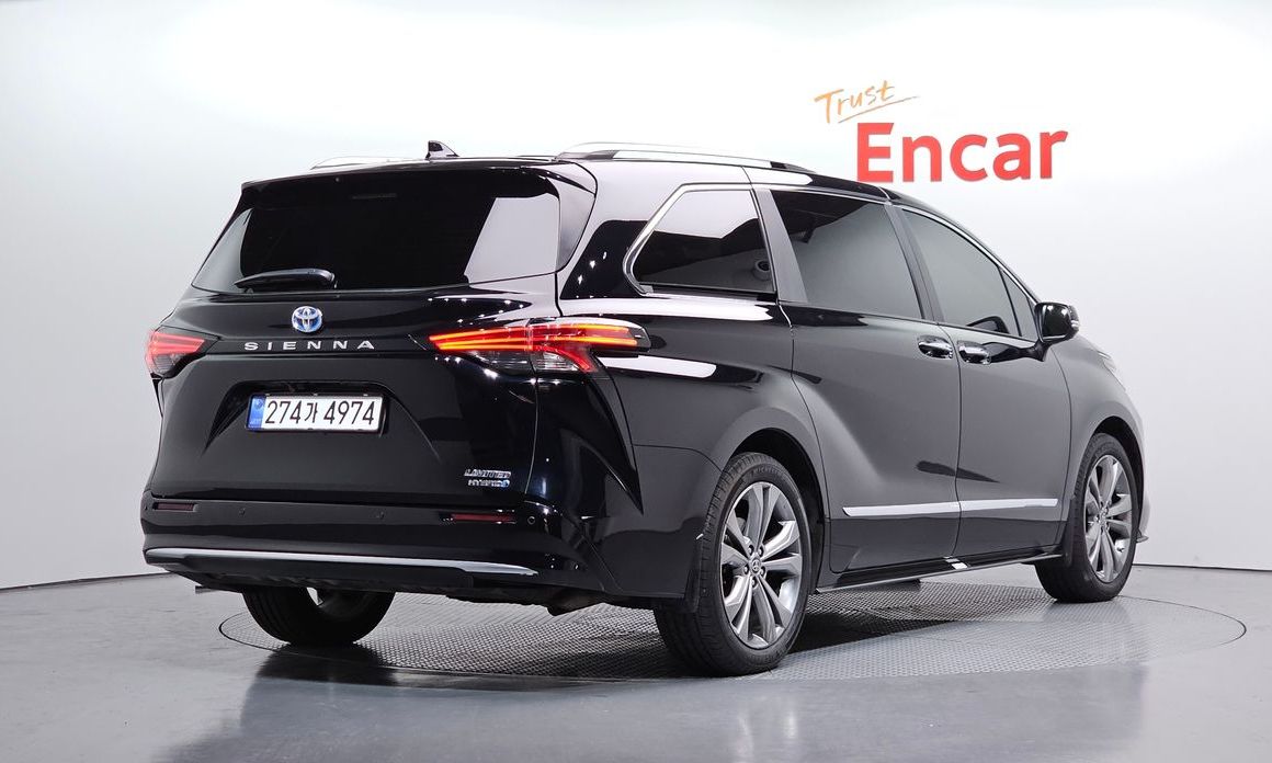 Toyota Sienna 2024