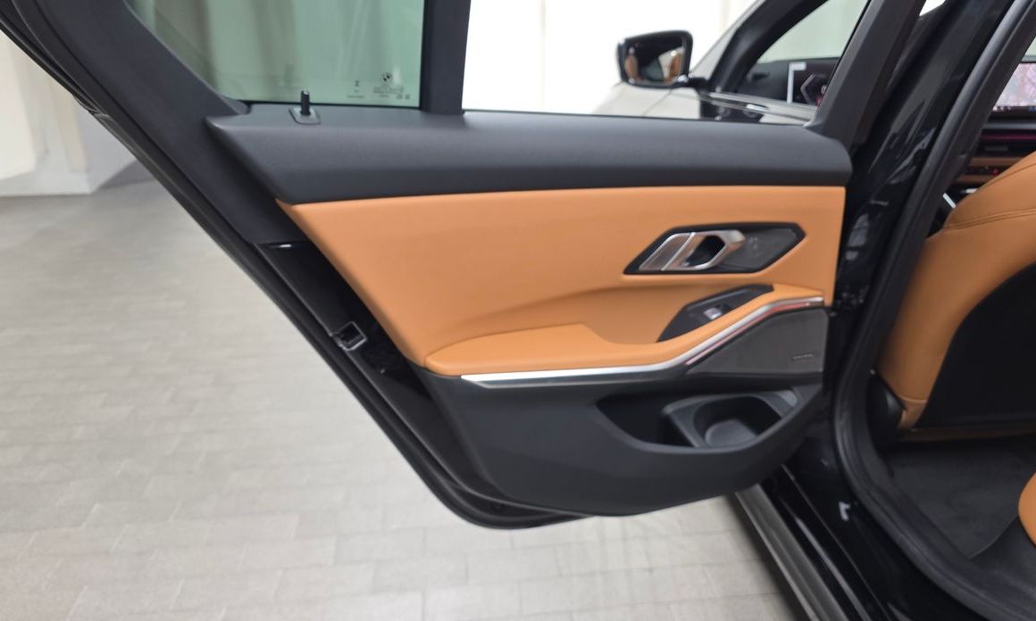 BMW 3-Series 2025