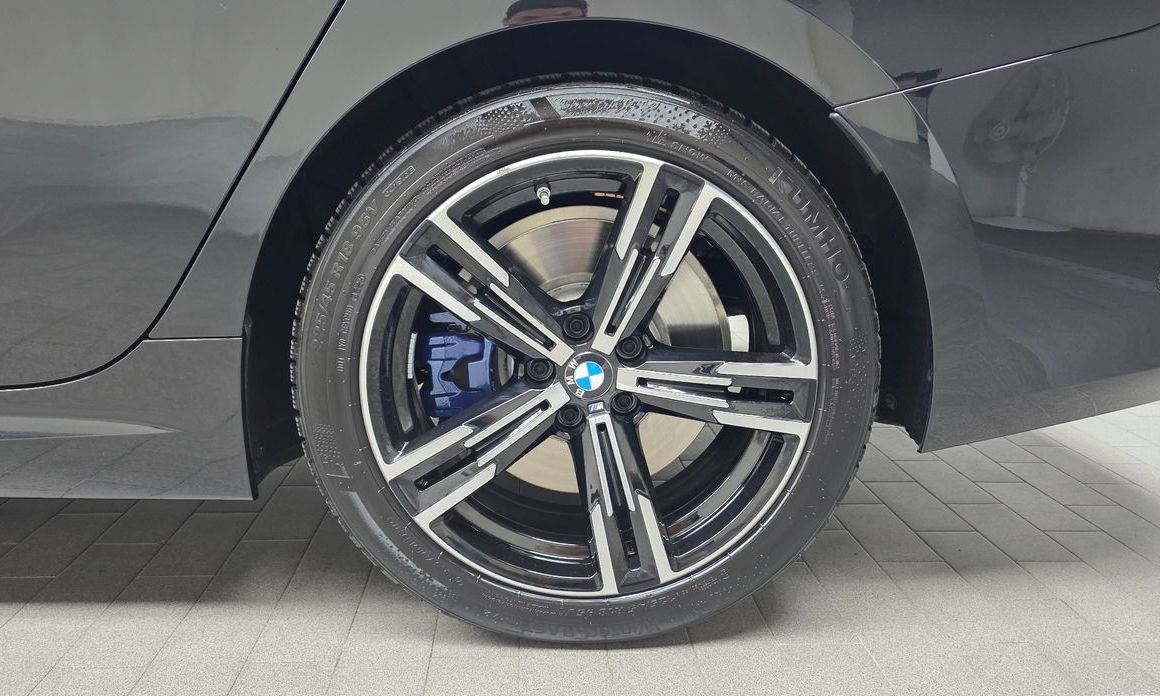 BMW 3-Series 2025