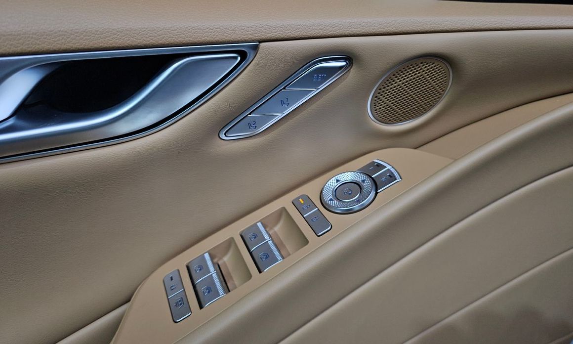 Genesis G80 2025