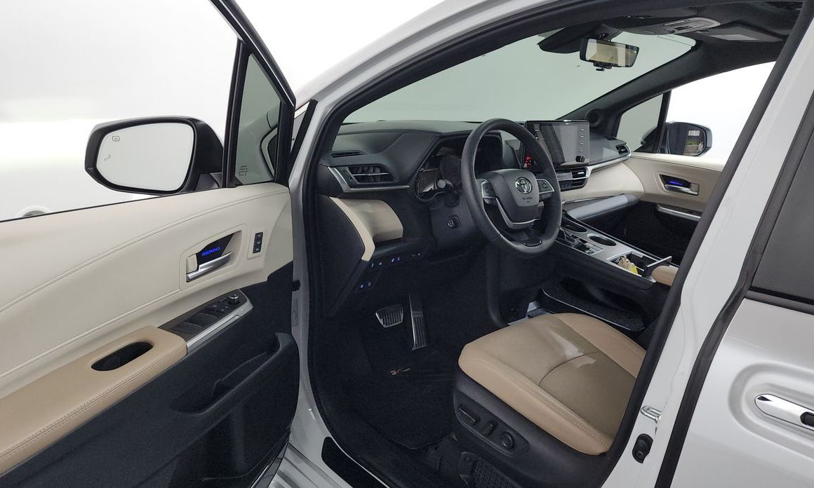 Toyota Sienna 2024