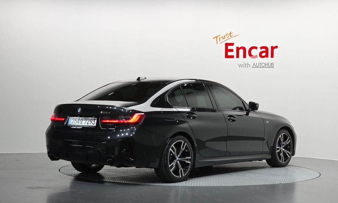 BMW 3-Series 2025