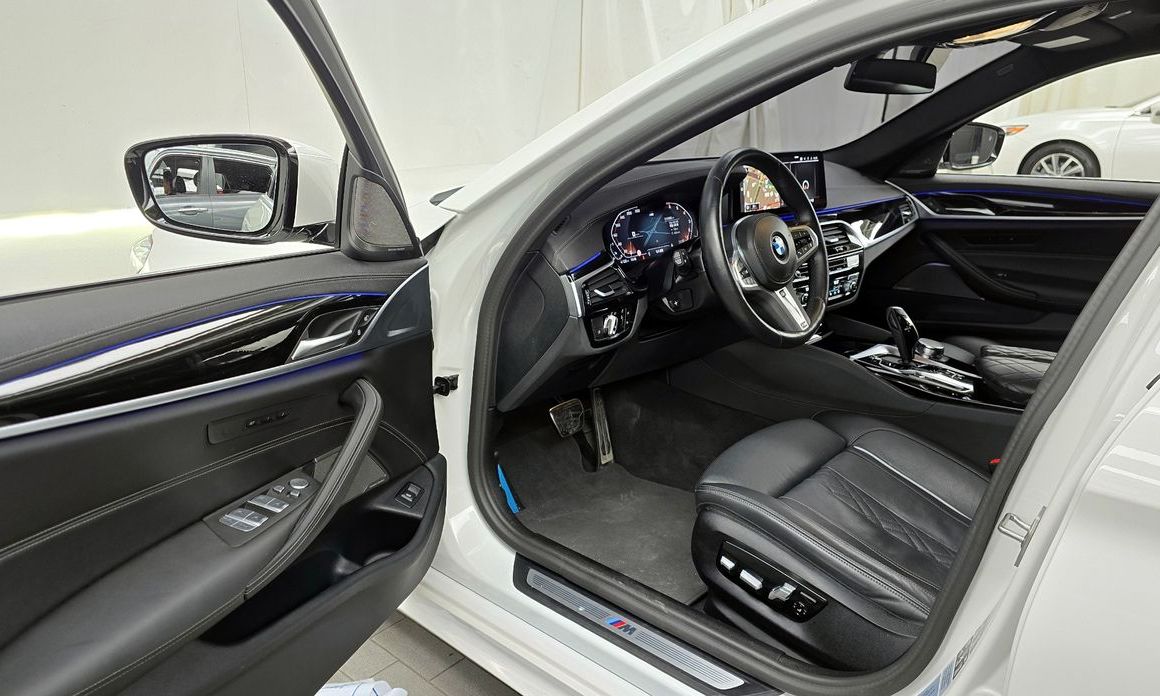 BMW 5-Series 2023