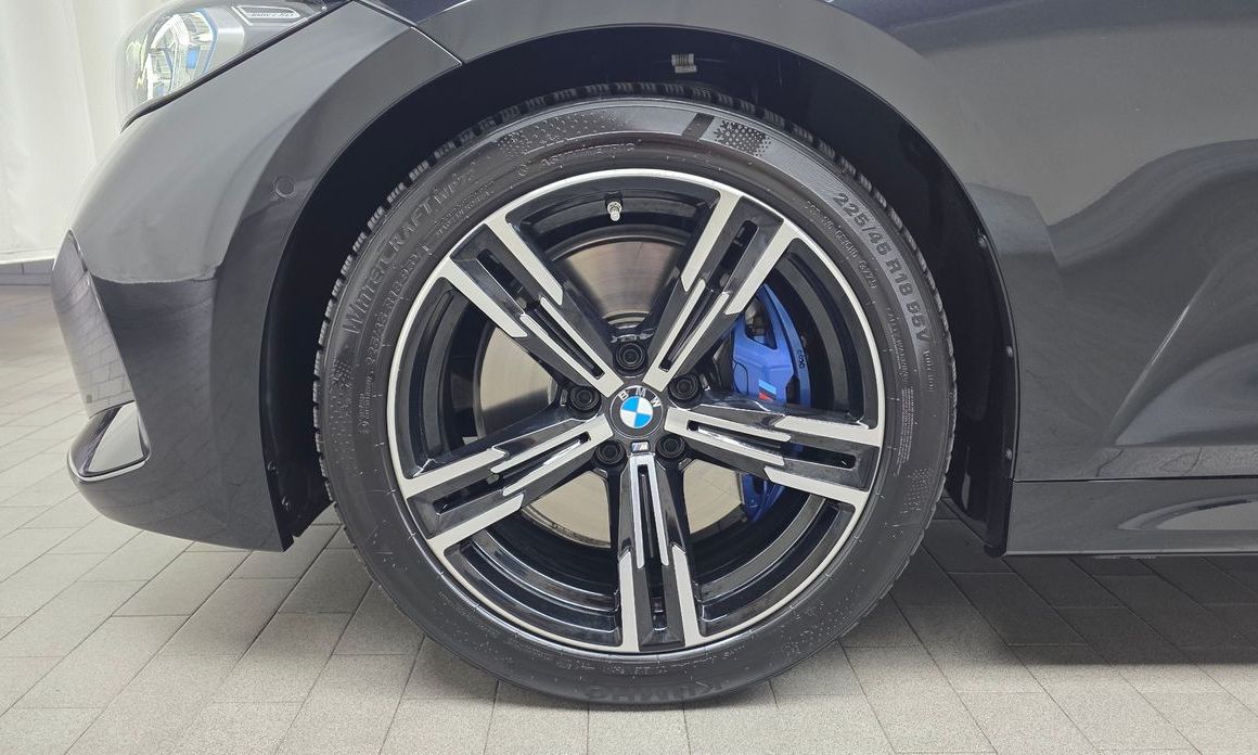 BMW 3-Series 2025
