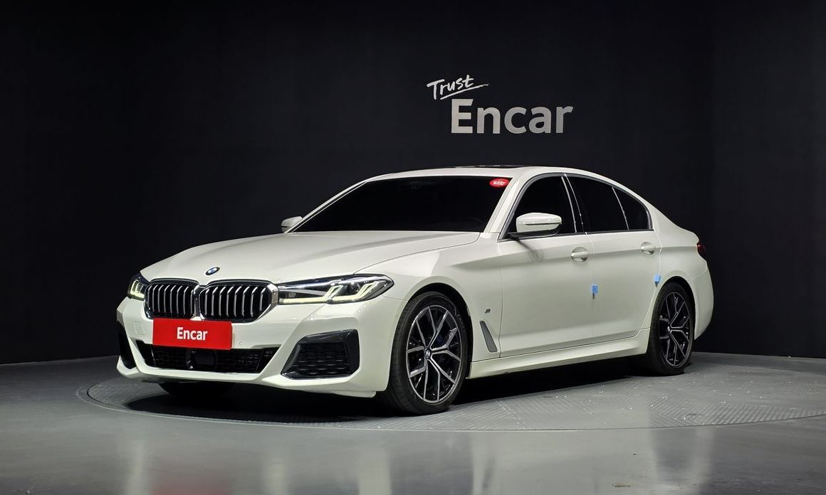 BMW 5-Series 2023