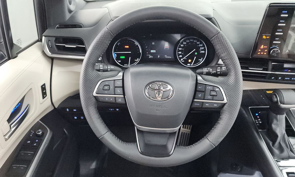 Toyota Sienna 2024