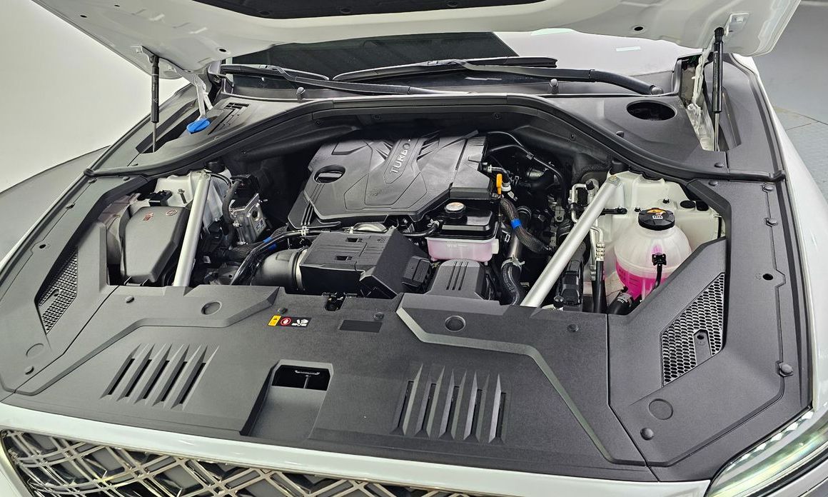 Genesis GV70 2025