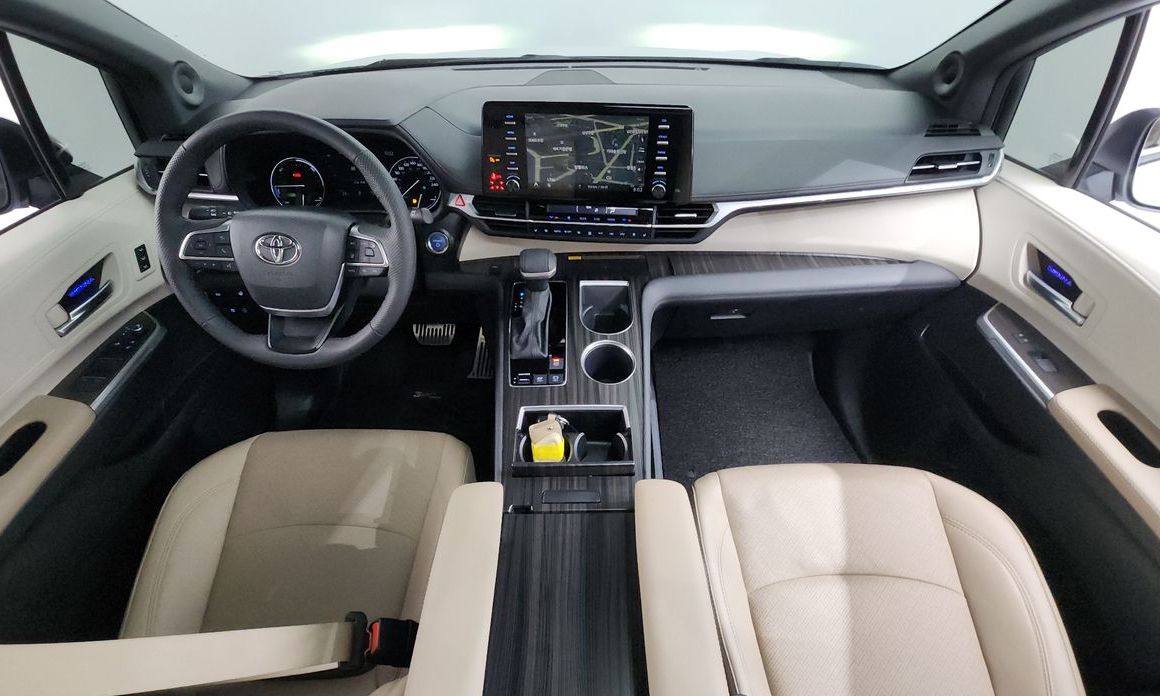 Toyota Sienna 2024