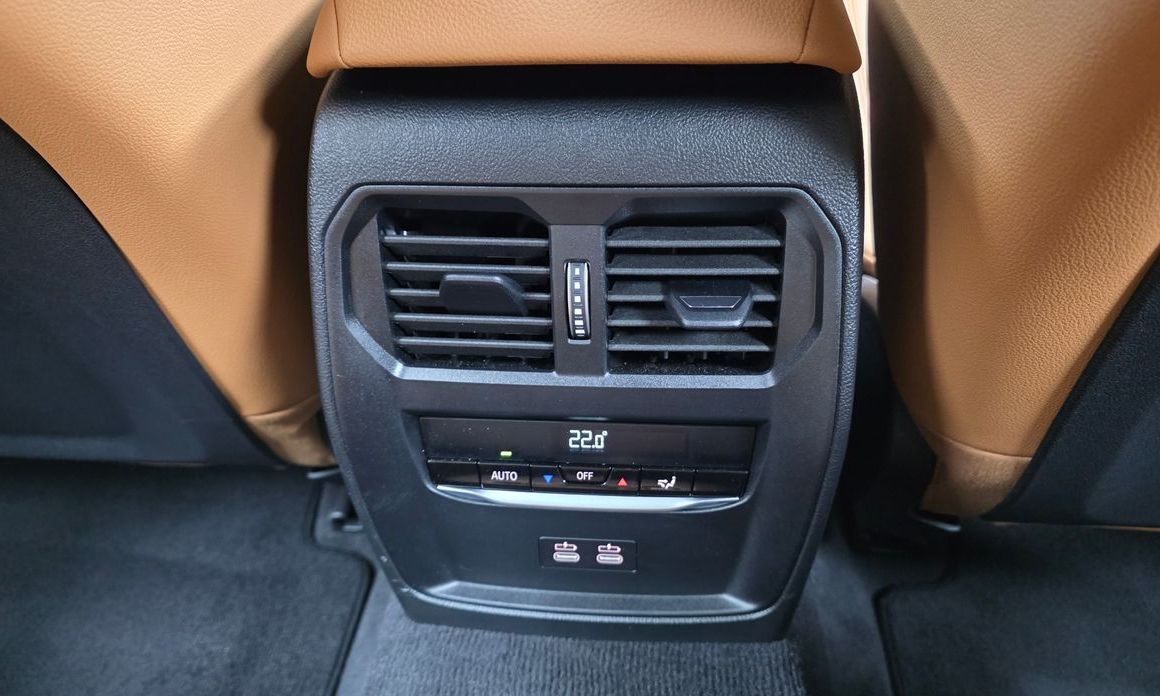 BMW 3-Series 2025