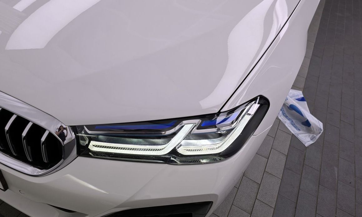 BMW 5-Series 2023