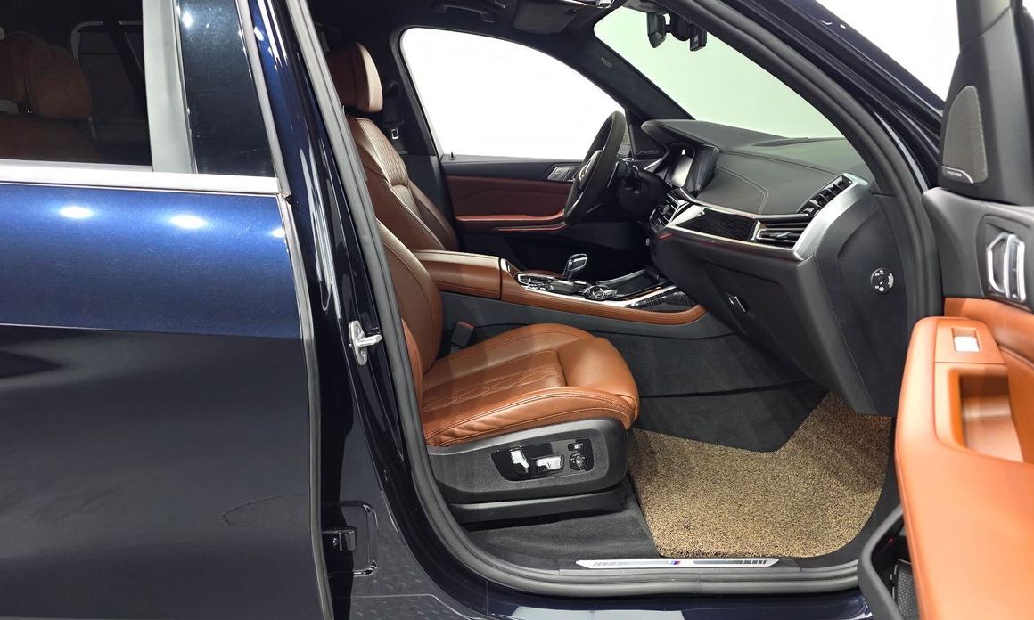 BMW X7 2021