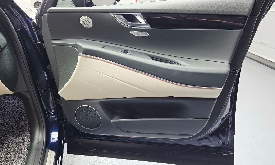 Genesis GV80 2025