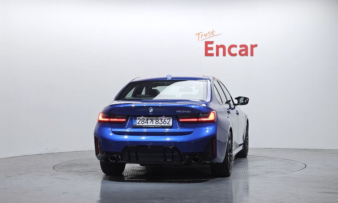 BMW 3-Series 2025