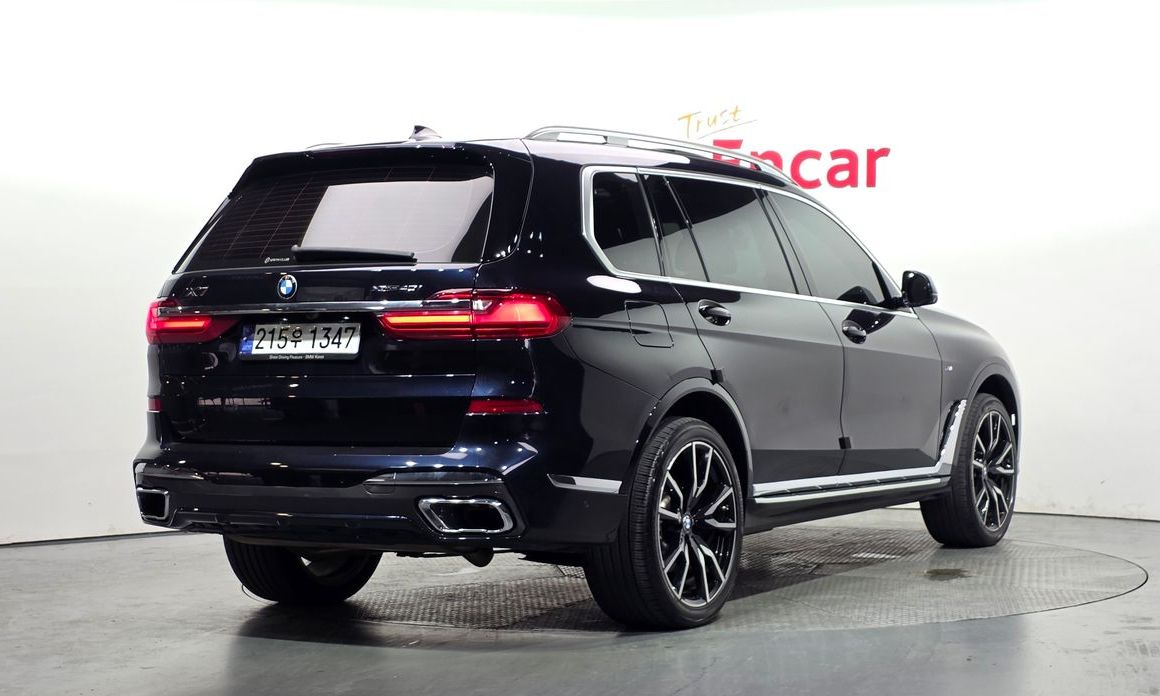 BMW X7 2021