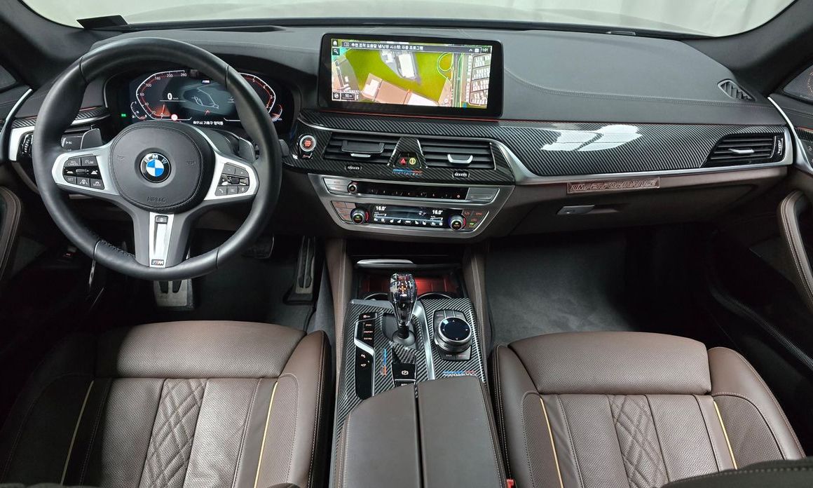BMW 5-Series 2023