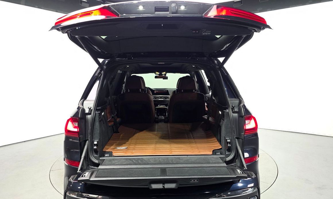BMW X7 2021