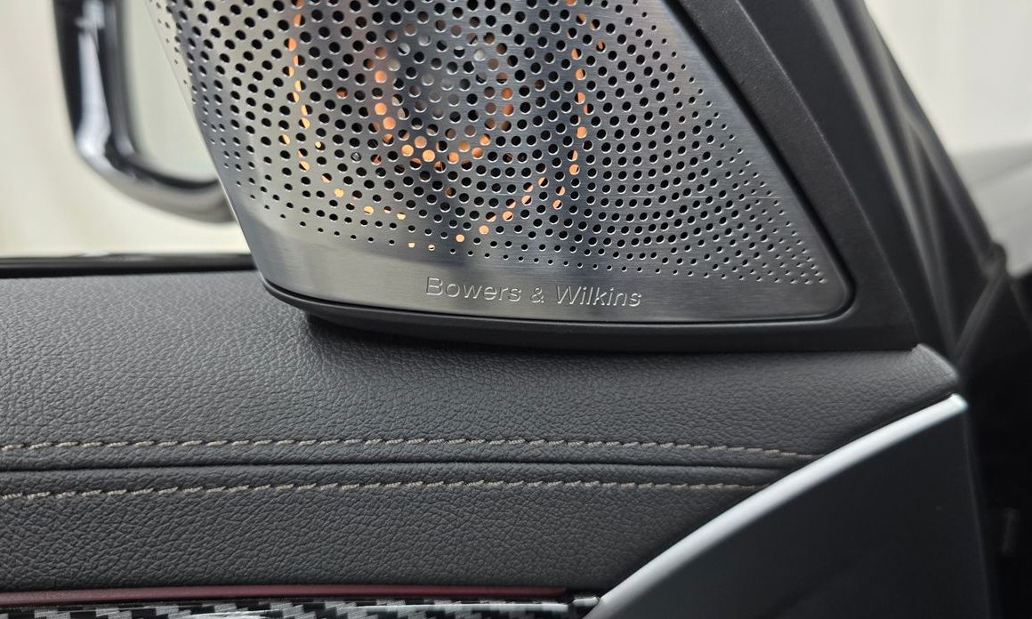 BMW 5-Series 2023