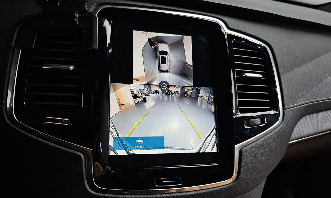 Volvo XC90 2025