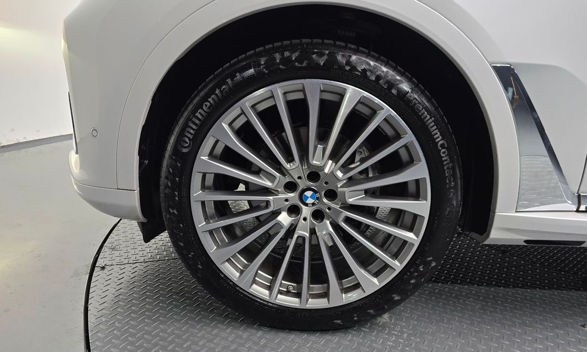 BMW X7 2020