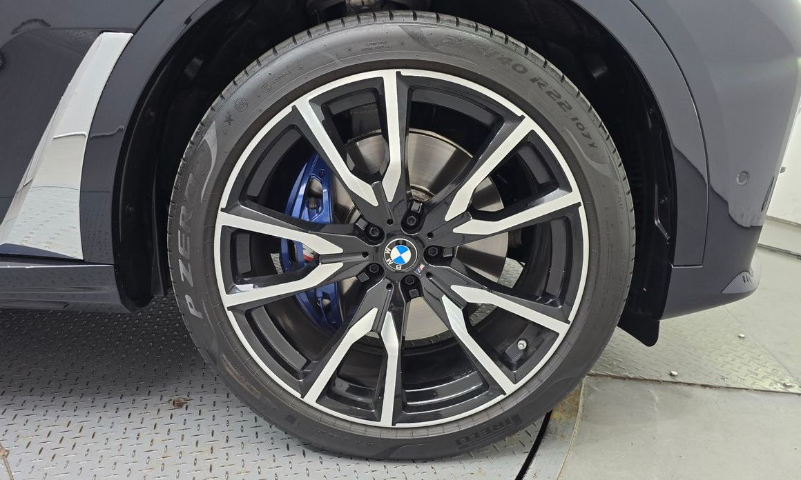 BMW X7 2022