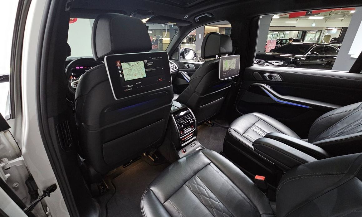 BMW X7 2021