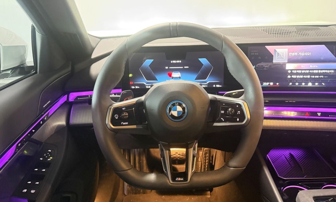 BMW i5 2025