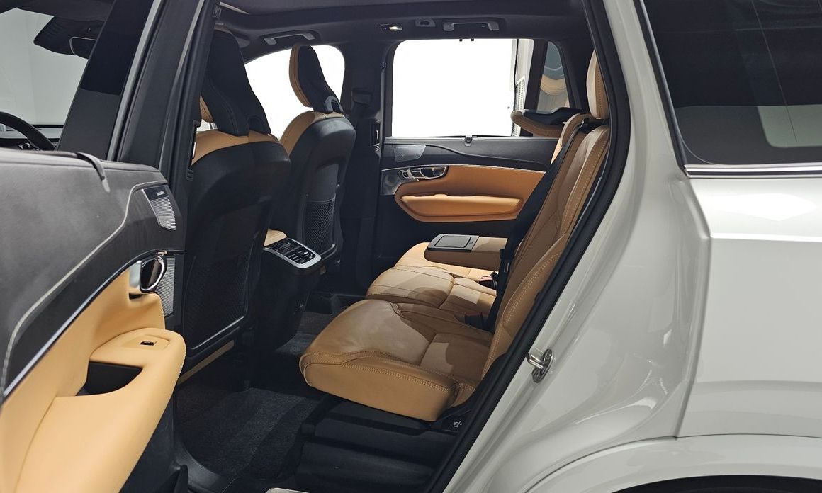 Volvo XC90 2025